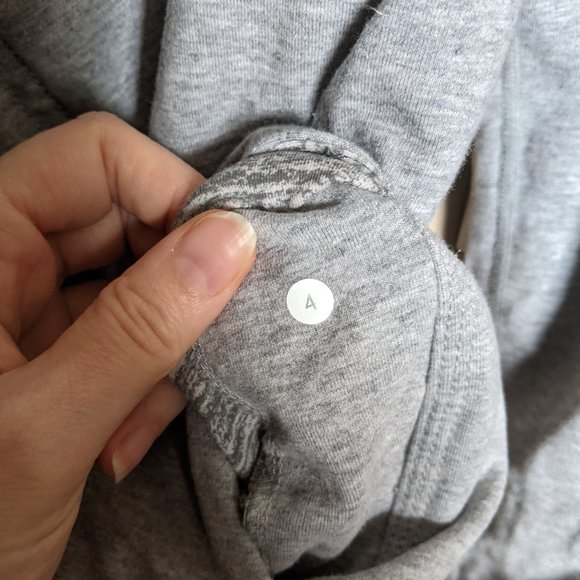 Lululemon Wrap Sweater / Wrap Jacket - Size 4 - Picture 4 of 6